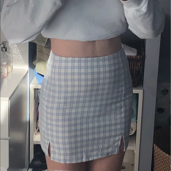 Brandy Melville skirt - Picture 5 of 6